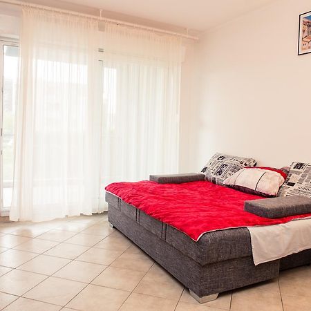 Studio Jere Near Sea Split Exterior foto